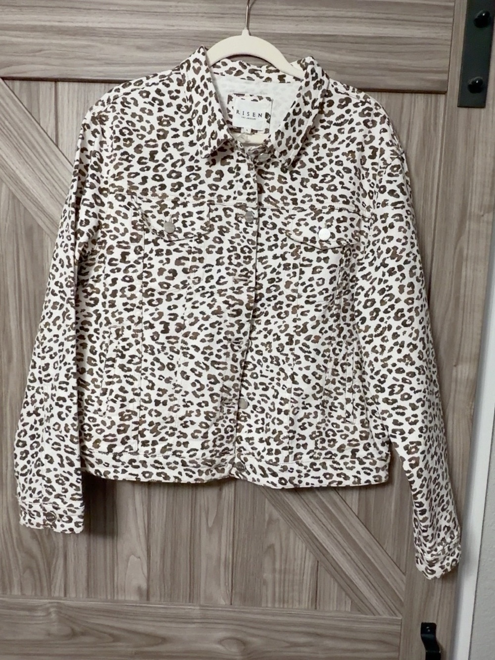 NWOT Risen Leopard Print Denim Jacket Size Large Cream Brown